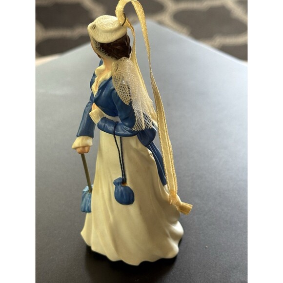 Hallmark ‘03 Gone With the Wind Ornament Scarlett O'Hara White Dress Blue Jacket - Picture 4 of 9